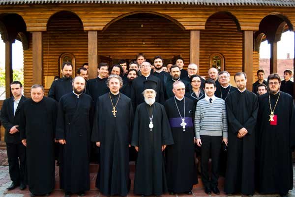 Simpozion naţional despre importanţa presei bisericeşti 97841