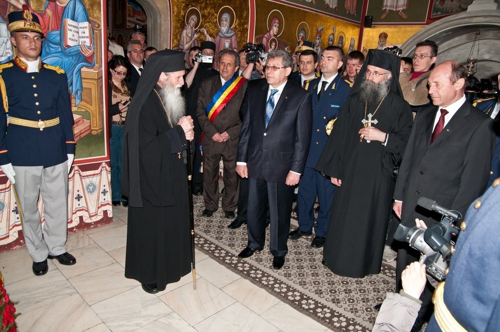 Vizită oficială a preşedinţilor României şi Republicii Moldova la Putna şi Iaşi 305637