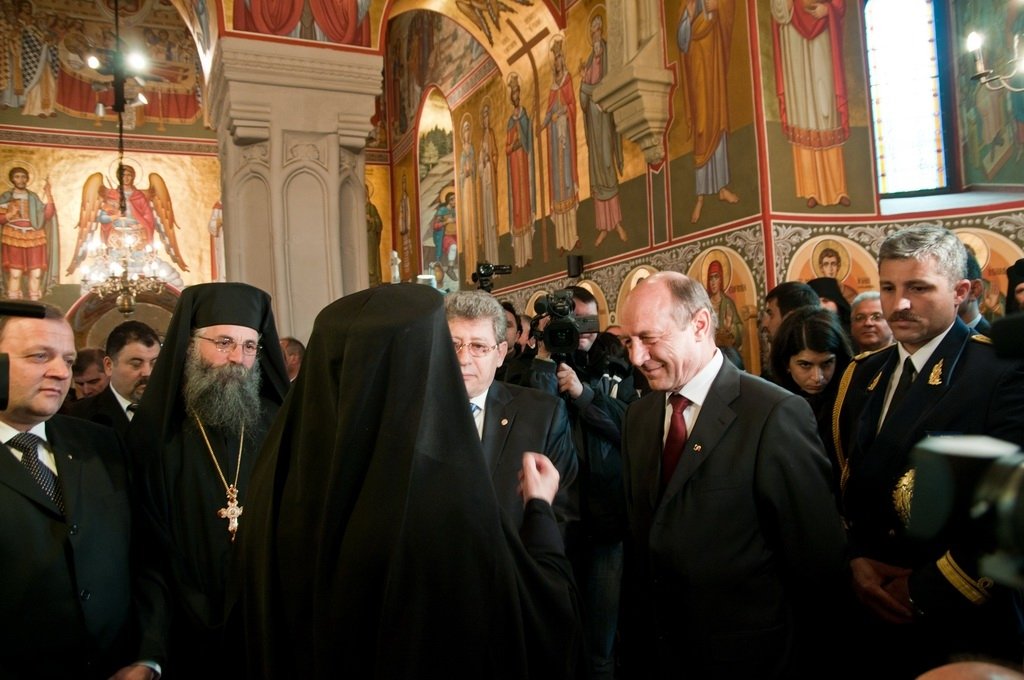 Vizită oficială a preşedinţilor României şi Republicii Moldova la Putna şi Iaşi 305638