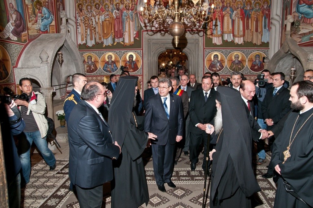 Vizită oficială a preşedinţilor României şi Republicii Moldova la Putna şi Iaşi 305639