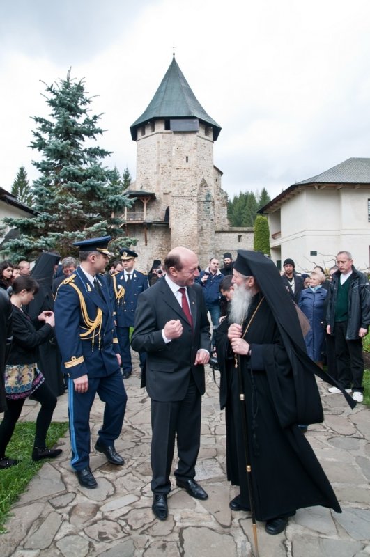 Vizită oficială a preşedinţilor României şi Republicii Moldova la Putna şi Iaşi 305645