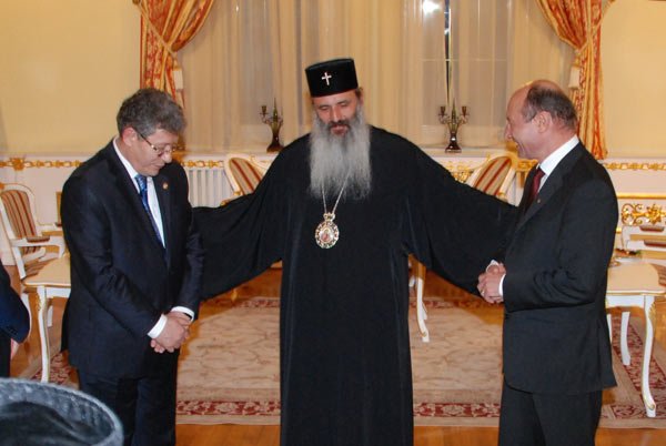 Vizită oficială a preşedinţilor României şi Republicii Moldova la Putna şi Iaşi 97854