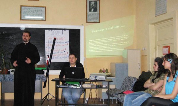 Biserica şi Şcoala, împreună împotriva drogurilor, la Beiuş 97911