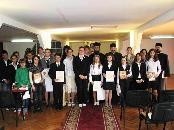 Concursul naţional „Crezul meu“ a ajuns aproape la final 97902