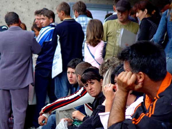 De la 1 iunie, se micşorează salariile bugetarilor, pensiile şi ajutorul de şomaj 97962