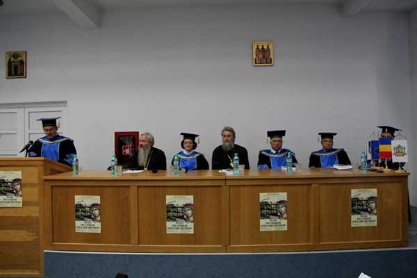 Universitatea din Alba Iulia l-a omagiat pe părintele profesor Vasile Mihoc 97995