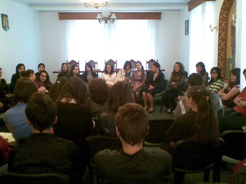 Activităţi ale Asociaţiei Tinerilor Ortodocşi Români din Iaşi şi Târgu Neamţ 97998