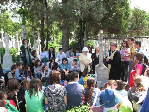 Mama Blondina omagiată la Iaşi printr-o slujbă de parastas 98036