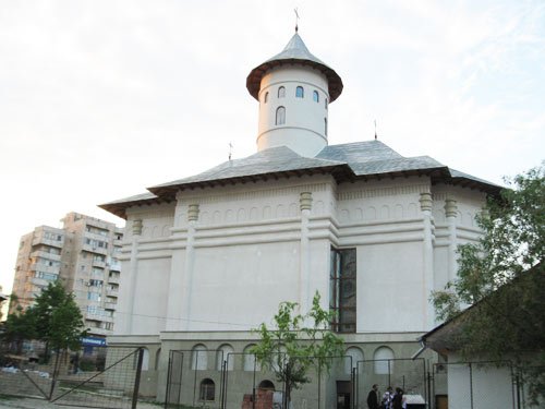 „Sf. Ioan Valahul“ serbat într-o biserică ieşeană 98035