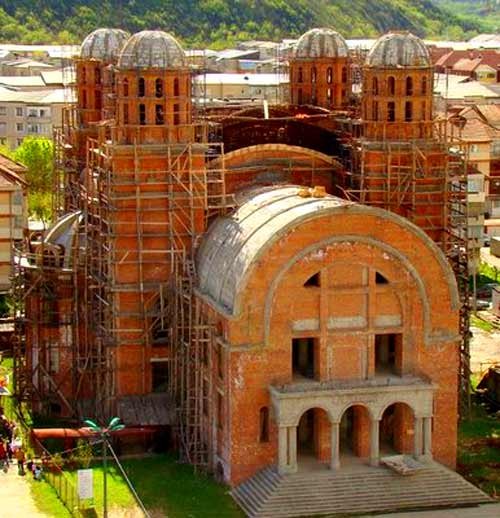 Credinţa tare şi cooperarea cu scop sfânt vor învinge criza economică 98039