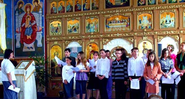 Activităţi în proiectul „Hristos împărtăşit copiilor“, la Episcopia Sălajului 98089