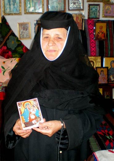 Maica Macrina, ucenica părintelui Sofian, în misiune în Etiopia 98100