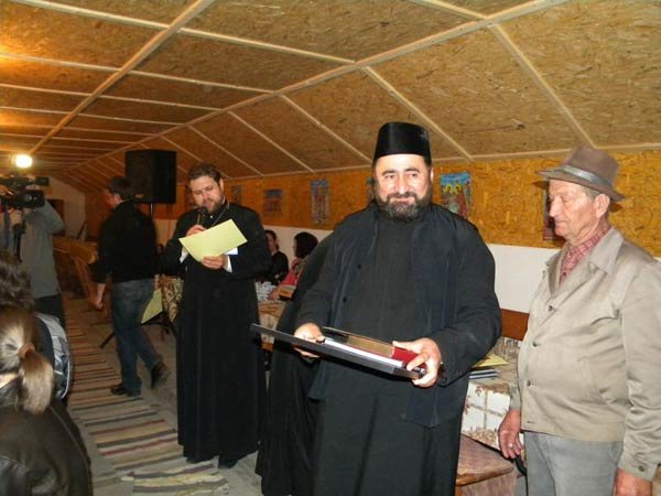 Pastoraţie şi caritate la Parohia Pociovaliştea din Gorj 98103