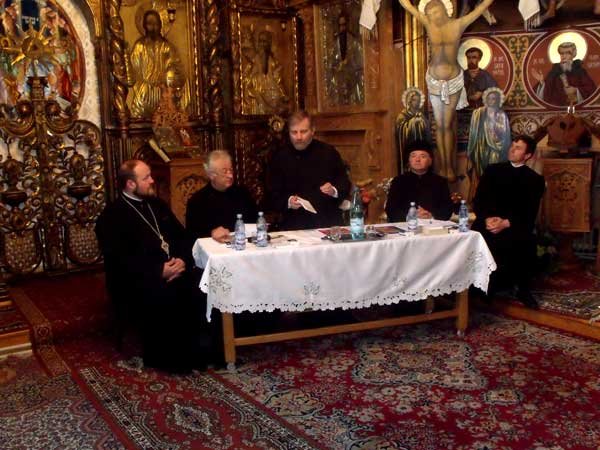 Conferinţa „Autocefalia Bisericii şi Patriarhatul“, la Bârlad 98176