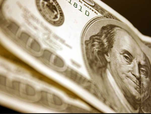 Dolarul a urcat la nivelul din 2003 98171