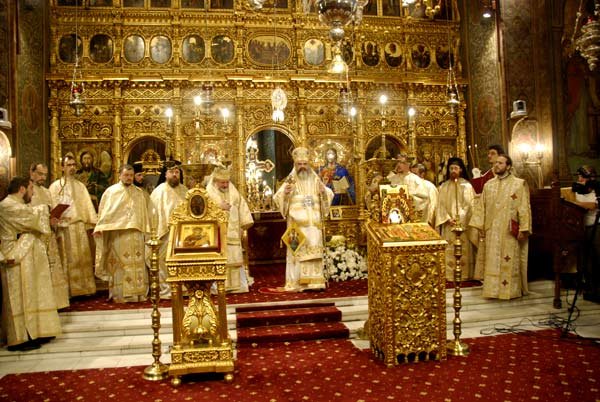 Misiune mediatică în lumina Sfintei Treimi 98227