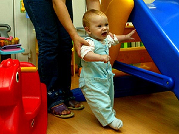 Indemnizaţia pentru creşterea copilului ar putea să scadă cu 15%, nu cu 25% 98292