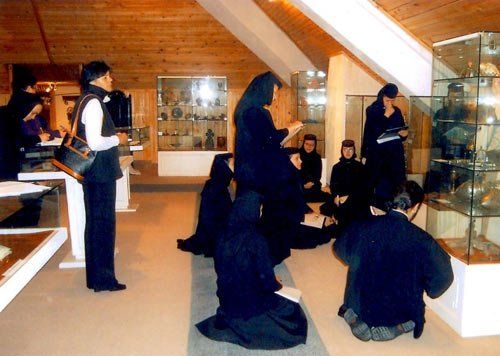 Un nou program de formare profesională pentru deţinătorii de bunuri culturale 98303