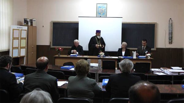 Simpozion naţional despre monumentele bisericeşti la Sibiu 98341