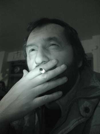 „Fumătorul trebuie să accepte că nu poate renunţa de unul singur“ 98362