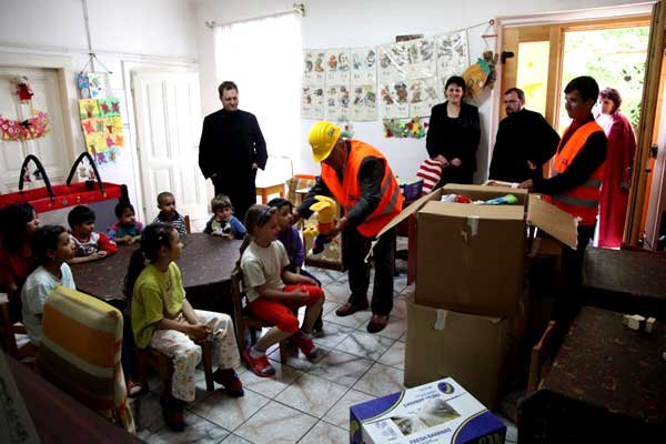 Daruri pentru copiii din Sibiu 98411