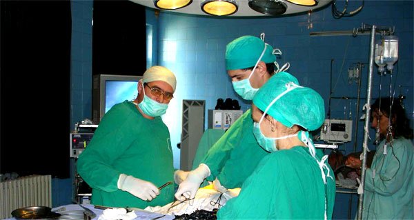 Operaţiile estetice, între păcat şi grija de trup 98425