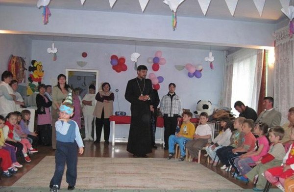 „Un strop de credinţă“ la Grădiniţa „Princhindel“ 98454