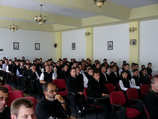 Hotărâri privind învăţământul religios din Episcopia Caransebeşului 98496