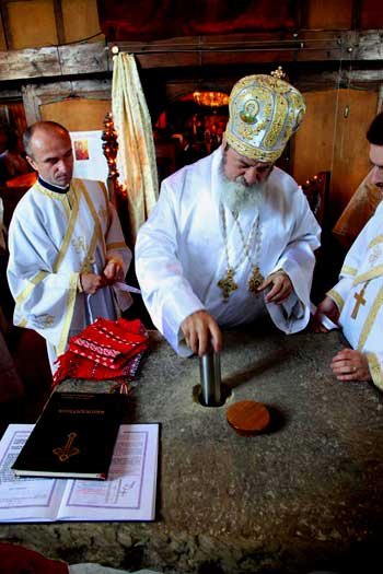 O zi de mare bucurie duhovnicească la Ileni 98511