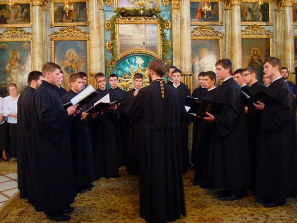 Premii pentru seminariştii merituoşi din Oradea 98551