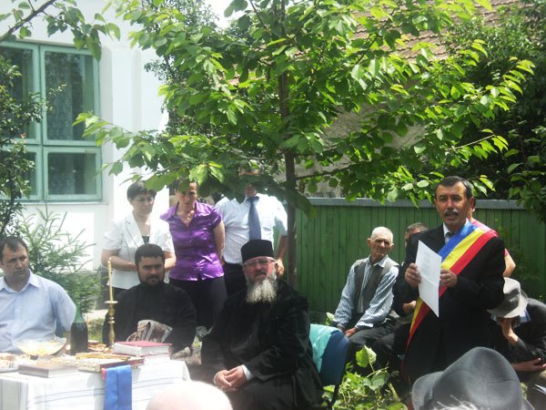 Viaţa satului: Tradiţie şi modernitate la Andrieşeni 98574