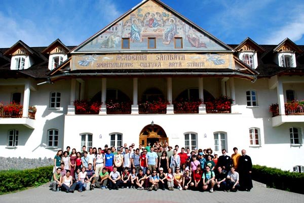 Forumul Ecumenic Internaţional „Tinereţe şi Speranţă“ la Sâmbăta de Sus 98610