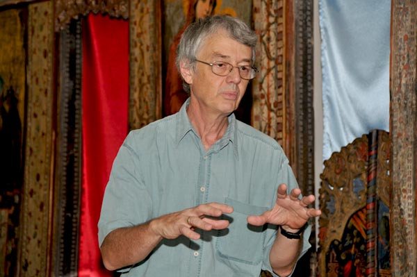 Invitatul săptămânii: Păcatul tristeţii şi „fericita tristeţe bucuroasă“ 98598