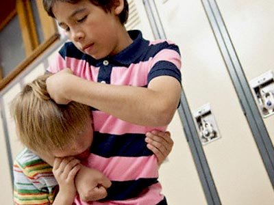 Violenţa invadează şcolile din România 98596