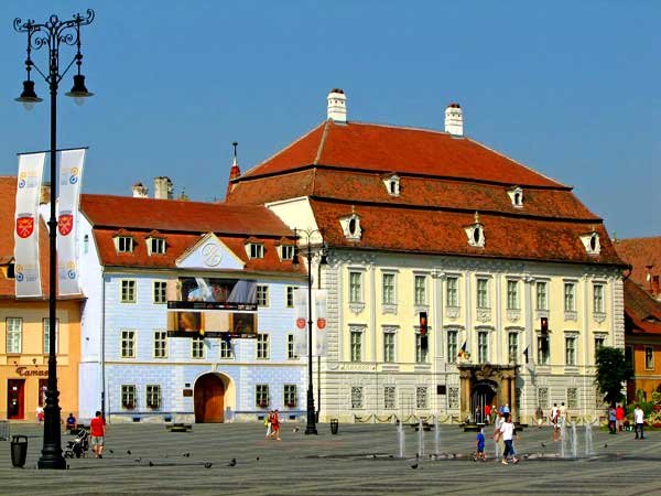 Muzeul Bruckenthal, premiat de UE pentru programul „Descoperind muzeul“ 98625