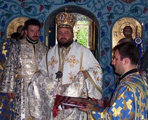 PS Gurie, în mijlocul credincioşilor din Chişcădaga 98650