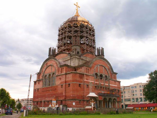 Slujbă în subsolul Catedralei din Făgăraş 98738