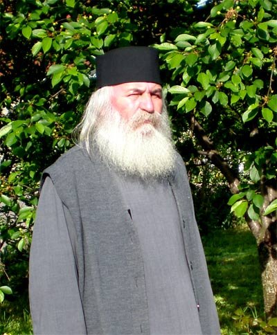 Răspunsuri duhovniceşti: Ocrotitorul duhovnicilor 98775