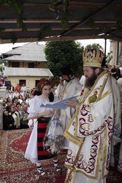 Slujbă arhierească la Vişeu de Sus 98765