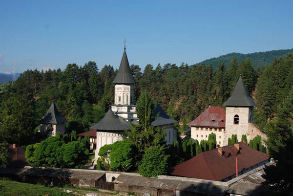 Părintele Modest creştea flori şi ucenici 98875