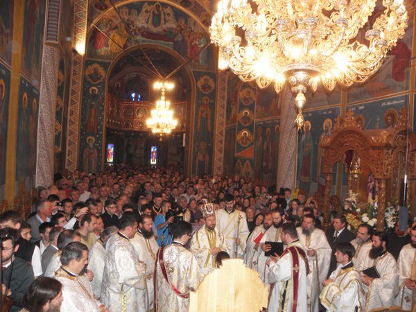 Zi de sărbătoare la Catedrala episcopală din Huşi 98903