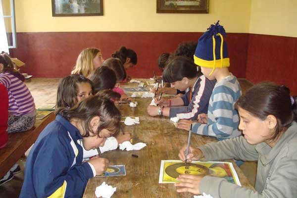 Proiect pentru copiii aflaţi în dificultate 99044