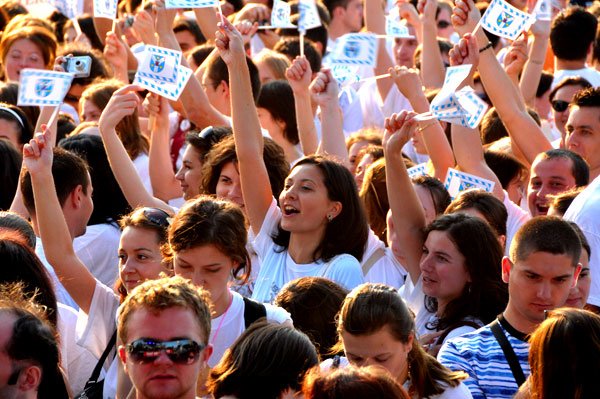 255 de lei, timp de şase luni 99055