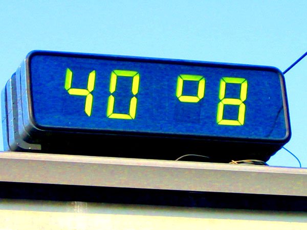 Temperaturile ridicate pot provoca stări de leşin 99157