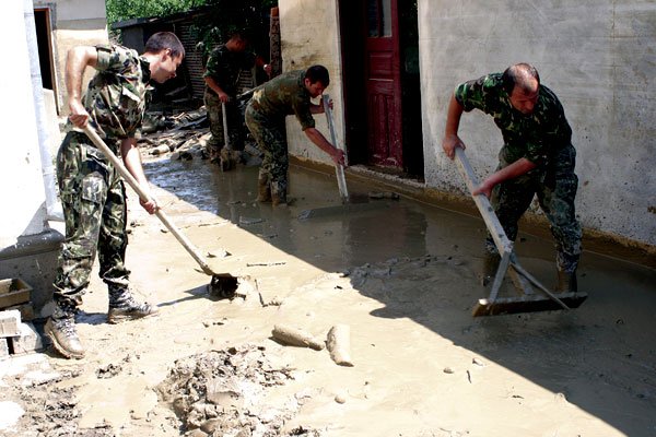 Solidaritatea impusă 99181