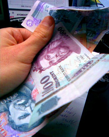 FMI şi UE au suspendat negocierile cu Ungaria 99205