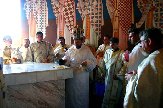 Minunea înmulţirii roadelor muncii şi hărniciei credincioşilor din Iveşti II 99211