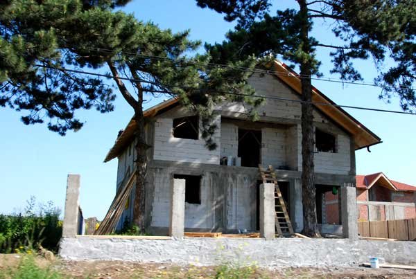 Credite pentru construcţia de locuinţe 99275