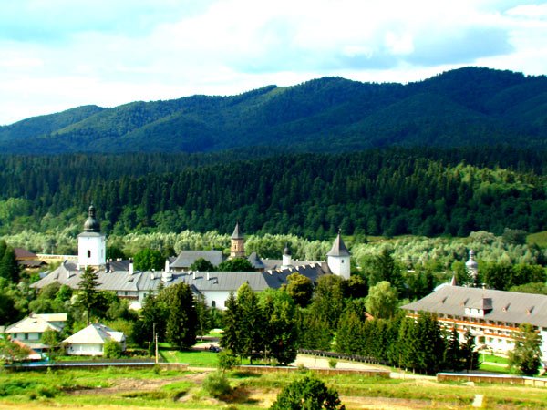 Să promovăm cooperarea, nu confruntarea dintre Statul laic şi cultele religioase autonome 99324