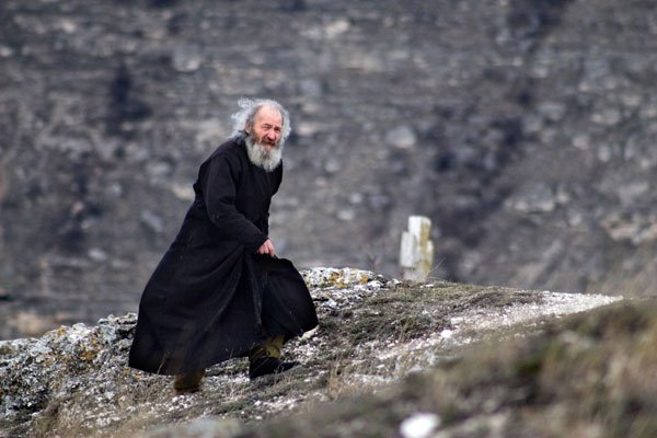 Răspunsuri duhovniceşti: În smerenie stau căinţa şi credinţa 99354